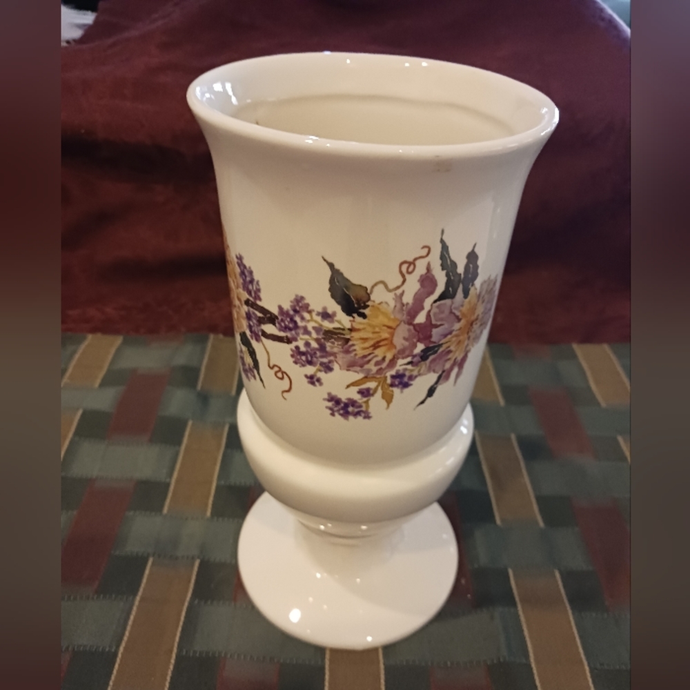 Floral Vase Vintage